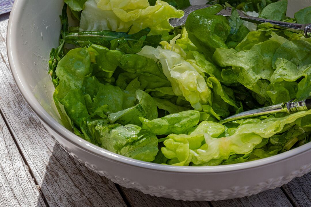 Värske salat oliiviõliga